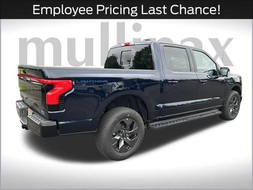 2025 Ford F-150 Lightning LARIAT