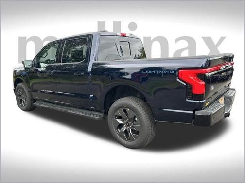 2025 Ford F-150 Lightning LARIAT