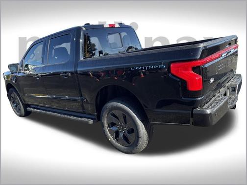 2025 Ford F-150 Lightning LARIAT