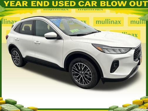 2025 Ford Escape PHEV SE