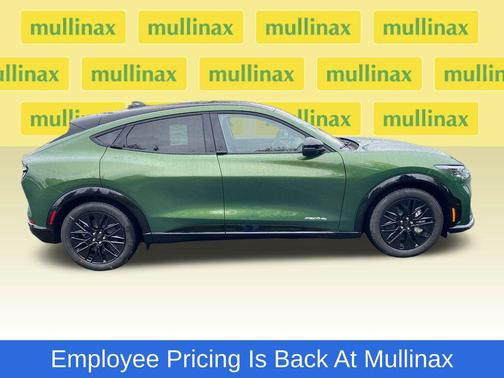 Eruption Green Metallic 2026 Ford Mustang Mach-E Premium