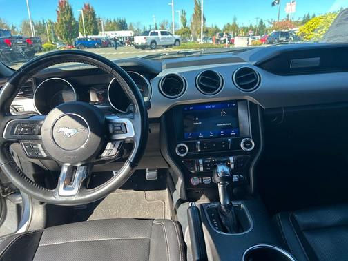 2022 Ford Mustang EcoBoost Premium