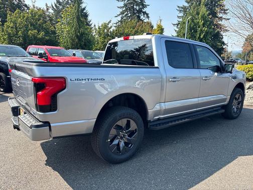 2025 Ford F-150 Lightning Flash