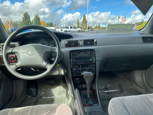 1998 Toyota Camry LE