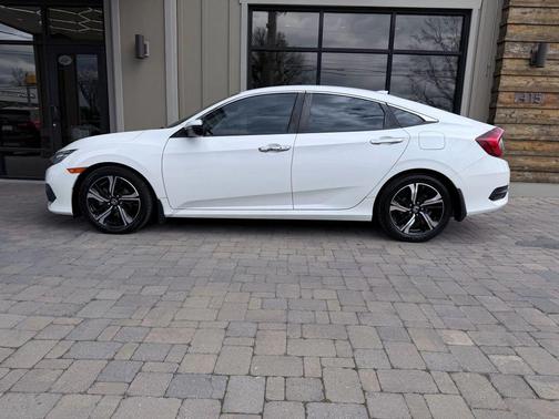 2018 Honda Civic Touring