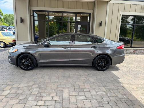 Magnetic Metallic 2019 Ford Fusion SE