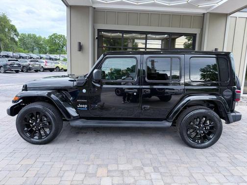 Black Clearcoat 2022 Jeep Wrangler Unlimited 4xe Sahara