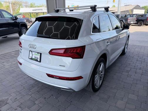 2020 Audi Q5 45 Premium Plus