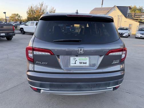 2021 Honda Pilot AWD Elite