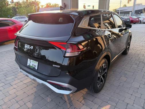Ebony Black 2024 Kia Sportage EX
