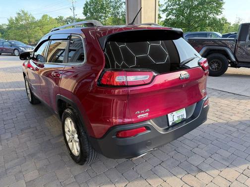 Deep Cherry Red Crystal Pearlcoat 2015 Jeep Cherokee Sport