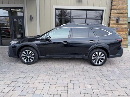 2024 Subaru Outback Touring XT