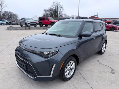 2024 Kia Soul LX