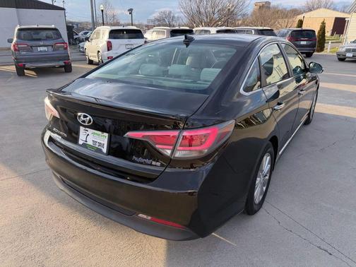 Eclipse Black 2016 Hyundai SONATA Hybrid SE