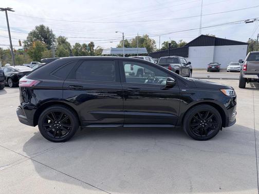 2020 Ford Edge ST
