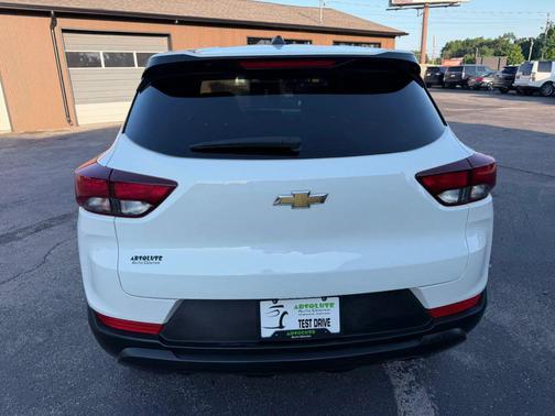 White 2024 Chevrolet Trailblazer LS
