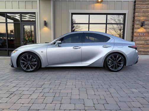 2022 Lexus IS 350 Base