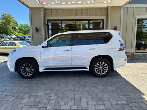 Starfire Pearl 2017 Lexus GX 460 Luxury