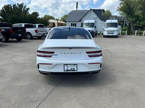 White 2023 Genesis G80 2.5T RWD