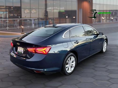2021 Chevrolet Malibu FWD LT