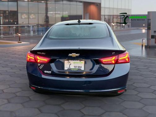 2021 Chevrolet Malibu FWD LT