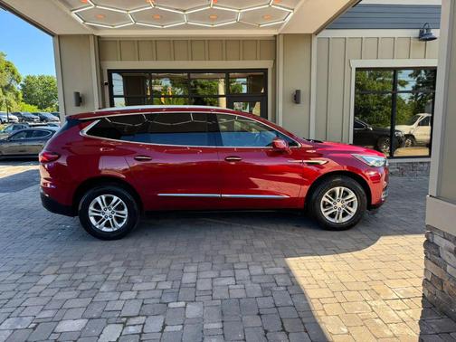 Red 2018 Buick Enclave Premium