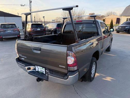 2013 Toyota Tacoma Base