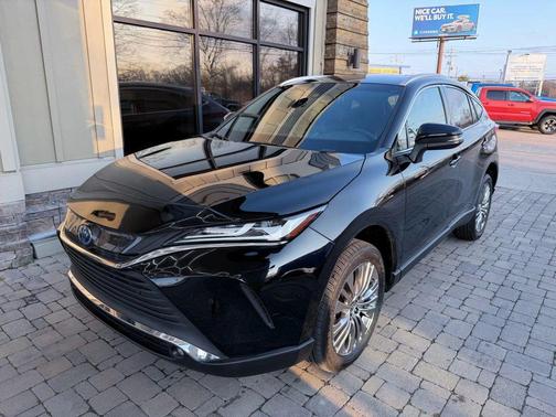 2023 Toyota Venza XLE