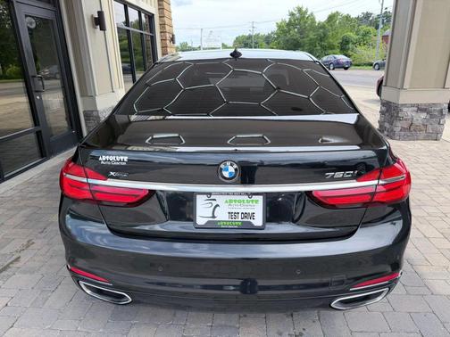 Black 2017 BMW 750 i xDrive