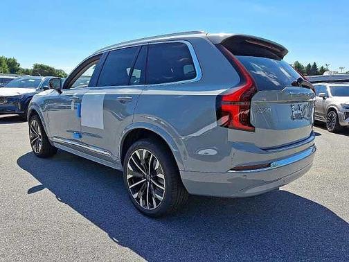Vapour Grey 2026 Volvo XC90 Plus