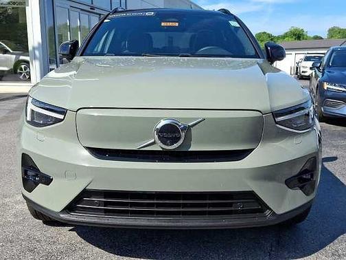 Sage Green 2023 Volvo XC40 Recharge Pure Electric Ultimate