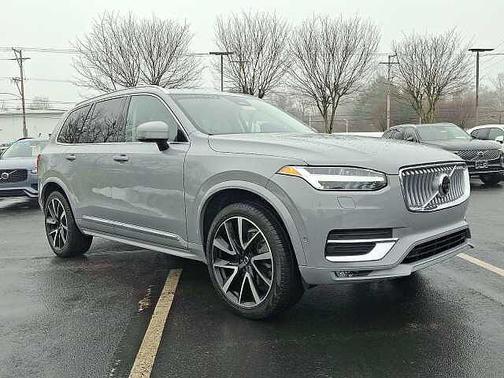 2024 Volvo XC90 Ultimate Bright Theme