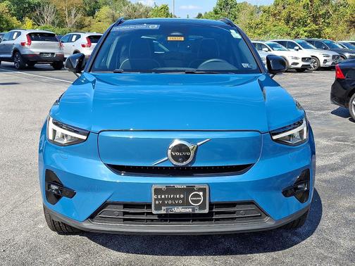 2023 Volvo XC40 Recharge Pure Electric Eawd Plus