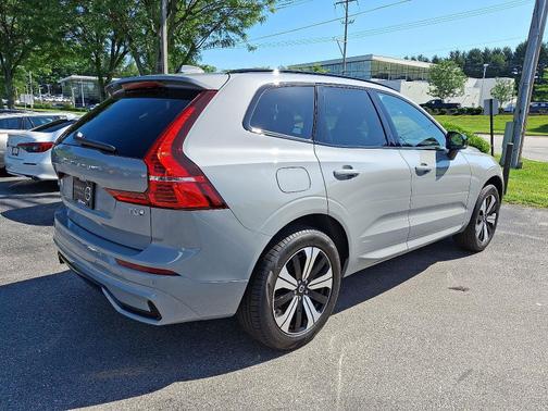 2025 Volvo XC60 Plug-In Hybrid T8 Eawd Core