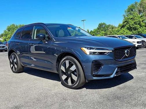 Denim Blue 2024 Volvo XC60 Plus