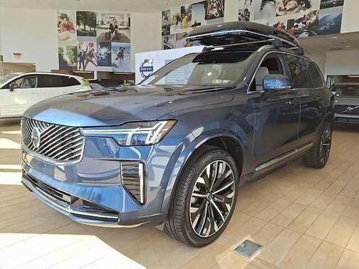 Denim Blue 2026 Volvo XC90 Plus