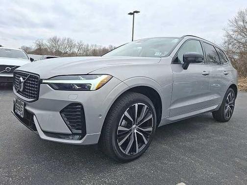 2024 Volvo XC60 Plus