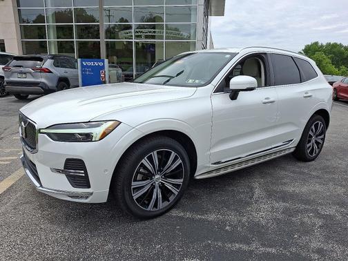 2022 Volvo XC60 B6 AWD Inscription