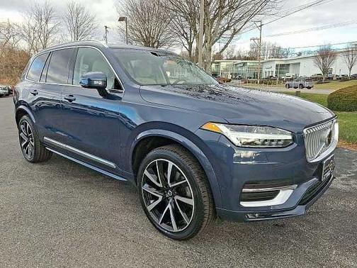 2023 Volvo XC90 Plus