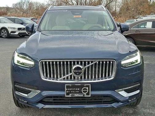 2023 Volvo XC90 Plus