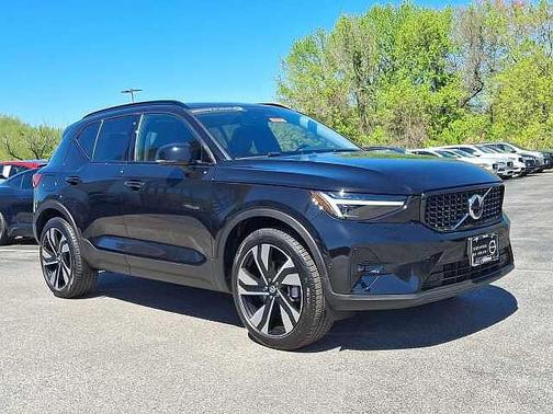 Onyx Black 2025 Volvo XC40 Ultra