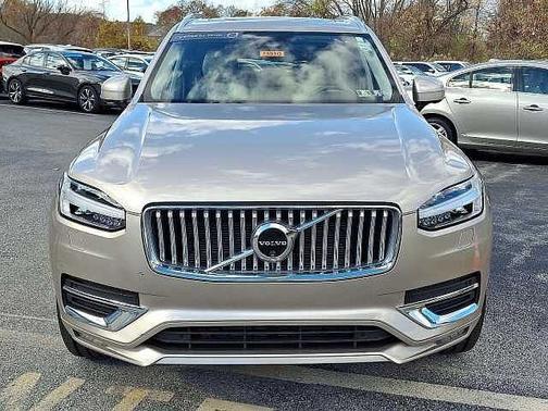 2024 Volvo XC90 Plus