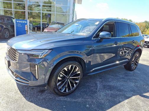2025 Volvo XC90 B6 AWD Plus 7-Passengers