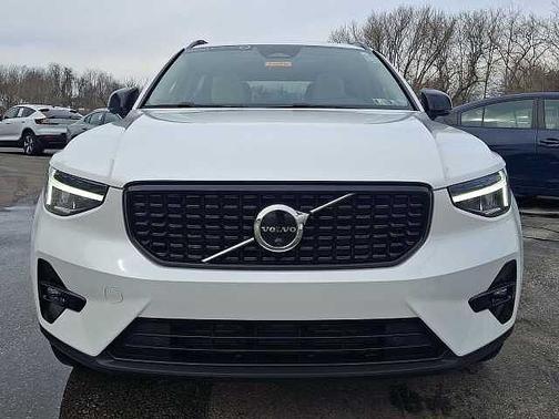 2023 Volvo XC40 Plus