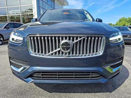 Denim Blue 2024 Volvo XC90 Plus