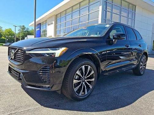 Onyx Black 2024 Volvo XC60 Plus