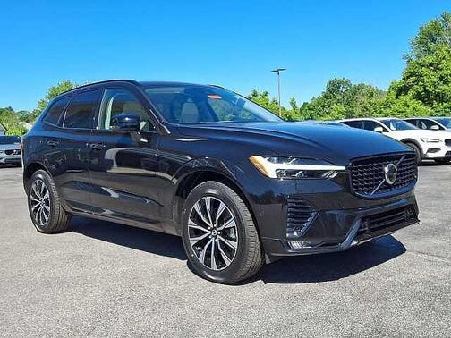 Onyx Black 2024 Volvo XC60 Plus