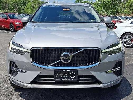 2022 Volvo XC60 B5 AWD Momentum