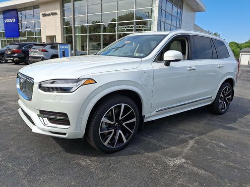 2024 Volvo XC90 Recharge Plug-In Hybrid T8 Eawd Ultimate 6-Passengers
