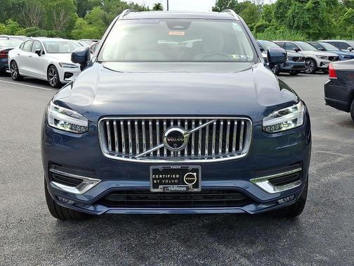 2024 Volvo XC90 B6 AWD Plus Bright Theme 6-Passengers